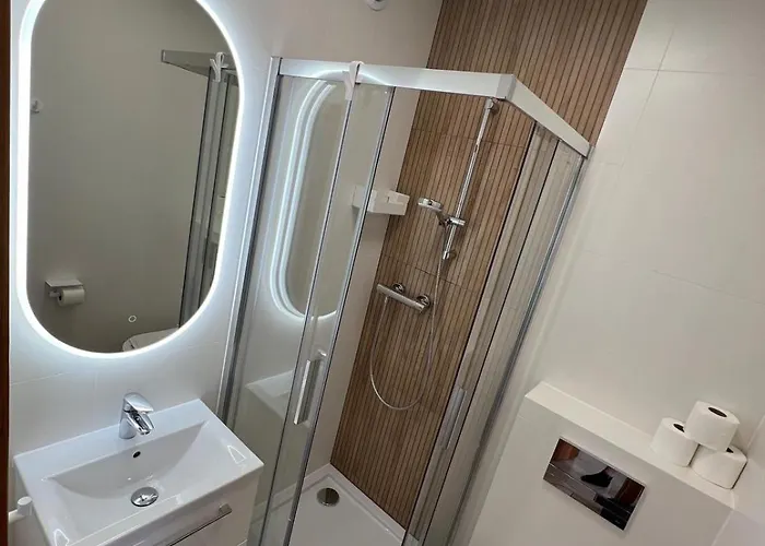 Lazur Kompleks wypoczynkowy *