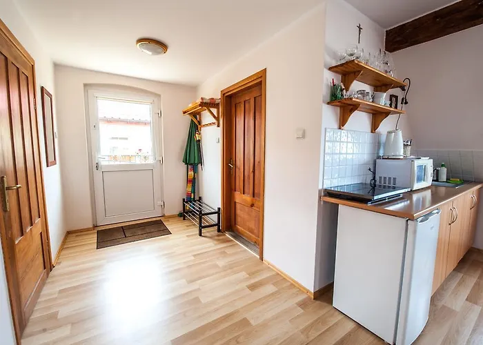 Lazur Kompleks wypoczynkowy *